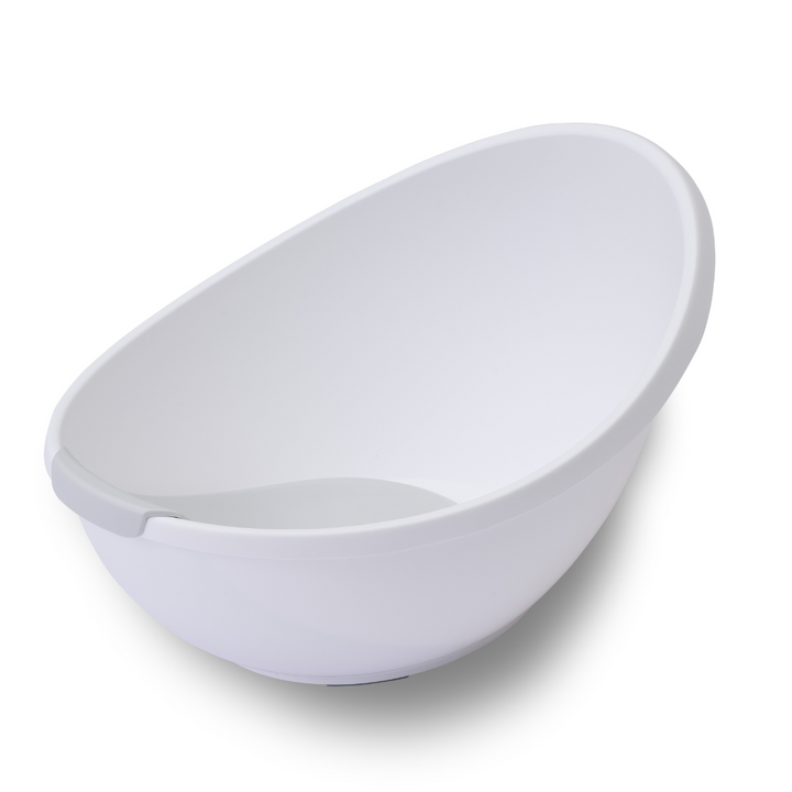 Bubble Baby Bath with Bath Seat - White