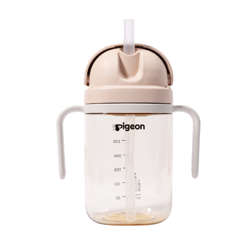 Pigeon Training Master Series Straw Cup 300ml（18M+）