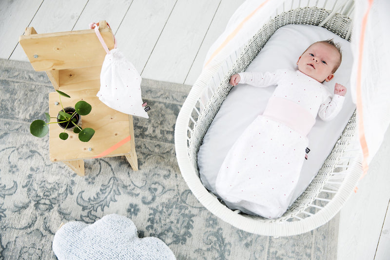 Snoozebaby Set new born cocoon 0-3 months incl hat & bag in dots light pink