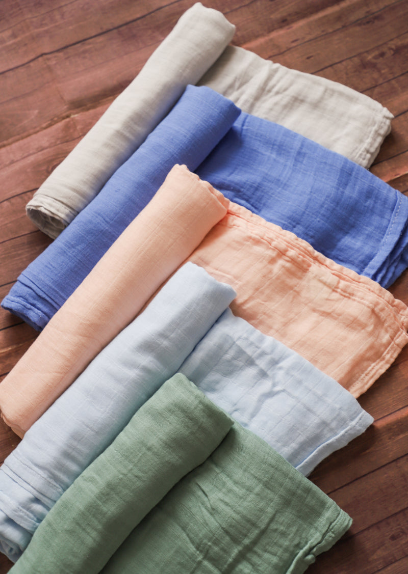 The Lil Cub Organic bamboo muslin swaddle - 5 Colors